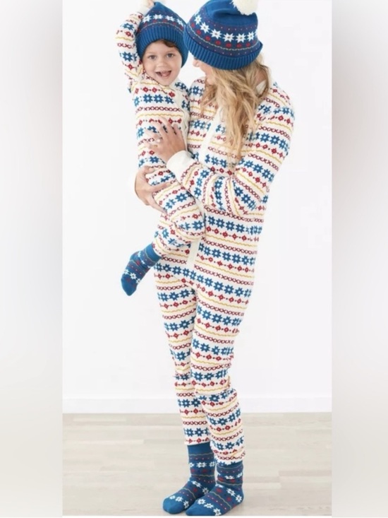Hanna Andersson Other - Hanna Andersson womens holiday fun printed one piece onsie pajama